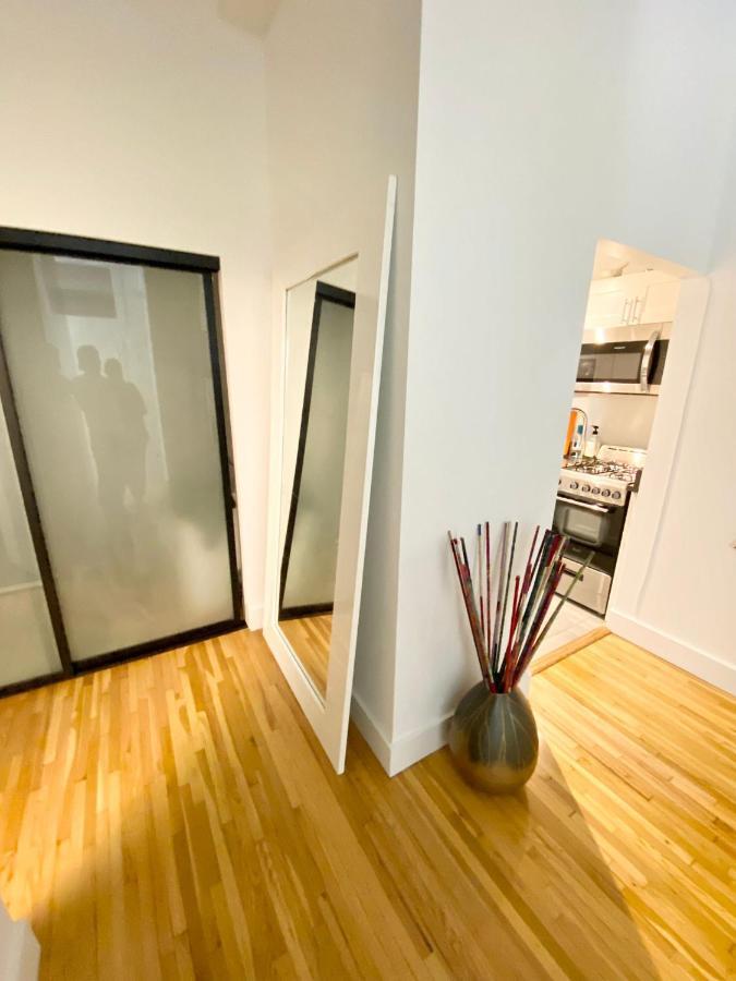 Luxury Apartments Next To Times Square New York Exteriör bild