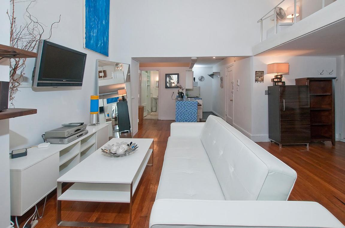 Luxury Apartments Next To Times Square New York Exteriör bild